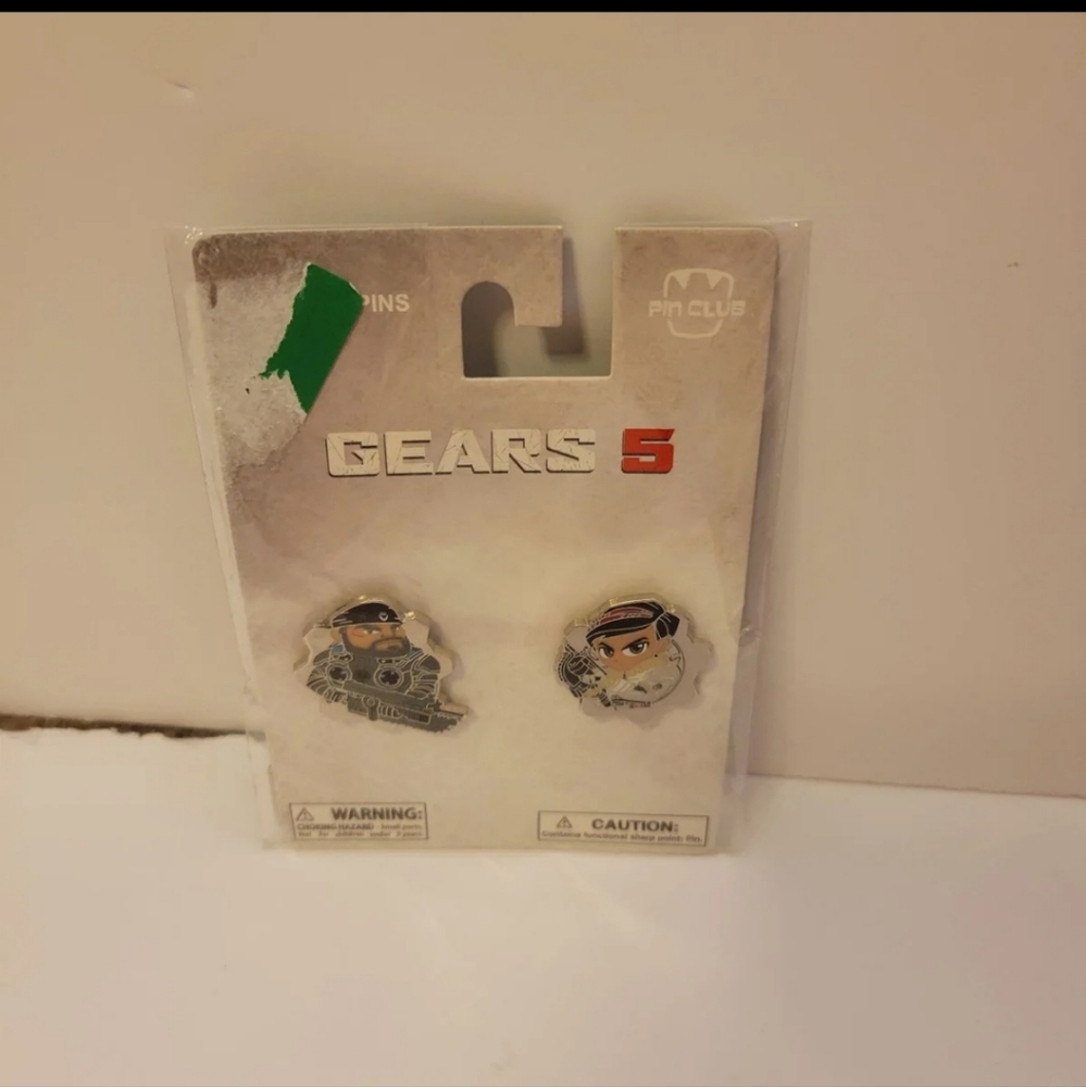 Gears of War 5 (Gears 5) Pin Club Pin Set NEW *RARE* (Read Description).